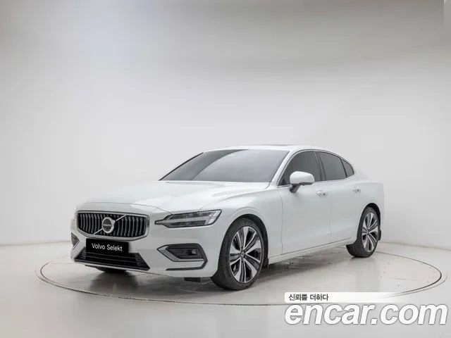 Volvo S60 2023