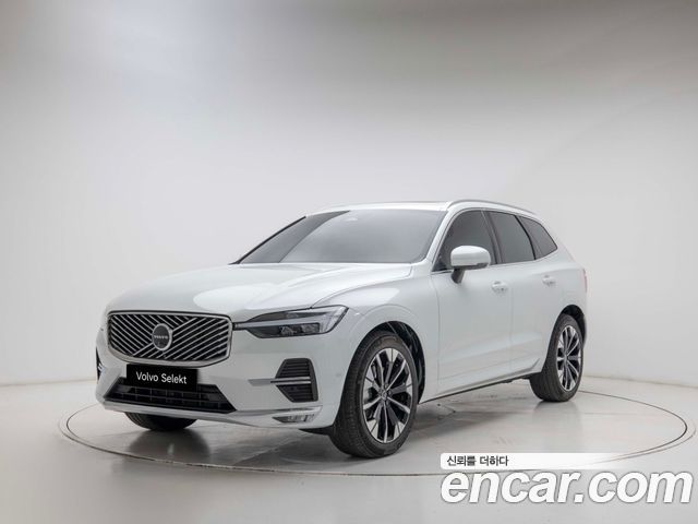 Volvo XC60 2025