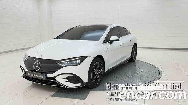 Mercedes-Benz EQE 2024