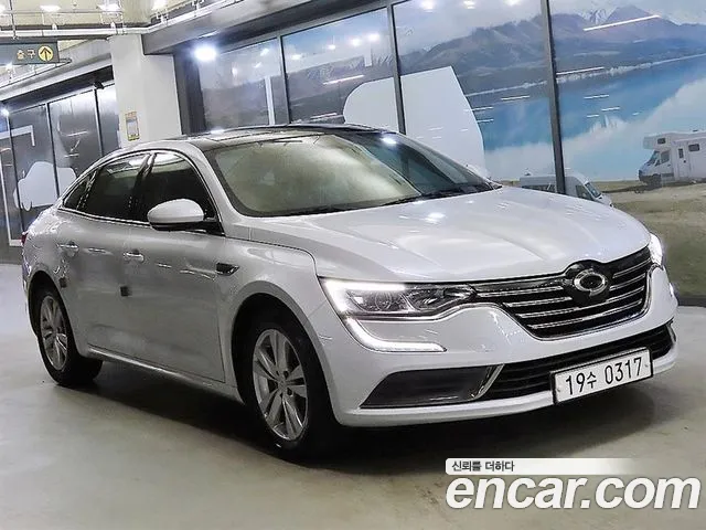 Renault SM6 2016