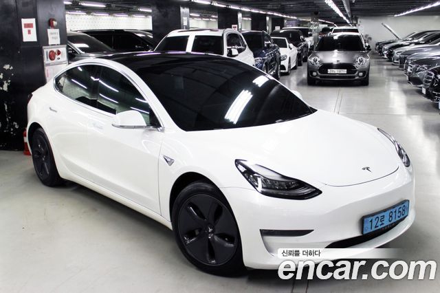 Tesla Model 3 2020
