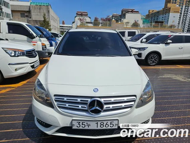 Mercedes-Benz B-Class 2012