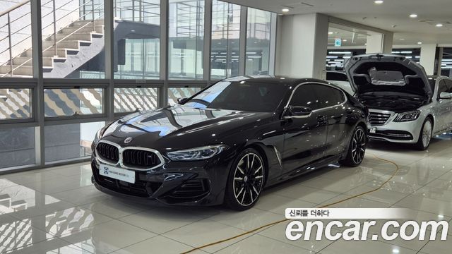 BMW 8-Series 2022