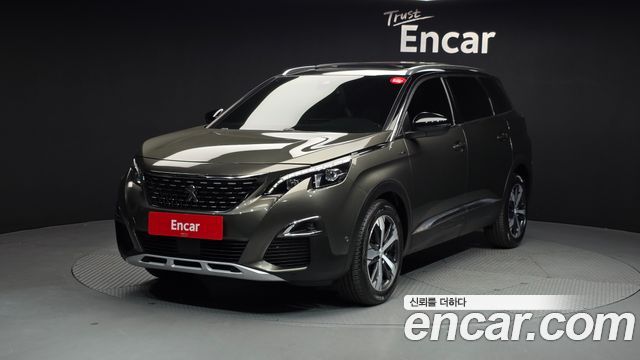 Peugeot 5008 2021