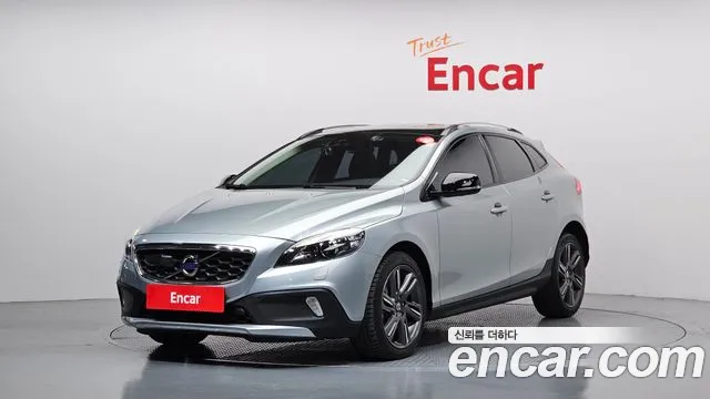 Volvo V40 2015