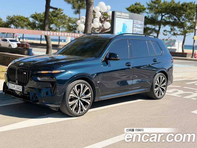BMW X7 2025