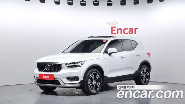 Volvo XC40 2021
