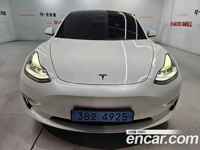 Tesla Model 3 2022