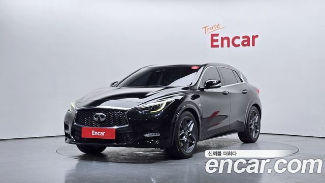 Infiniti Q30 2017