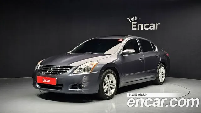 Nissan Altima 2012