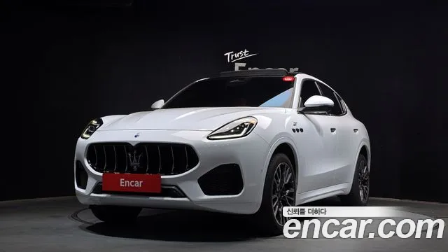 Maserati Grecale 2023