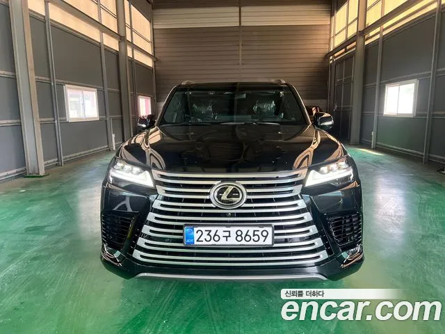 Lexus LX 2025