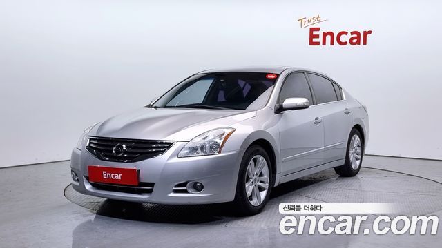 Nissan Altima 2010