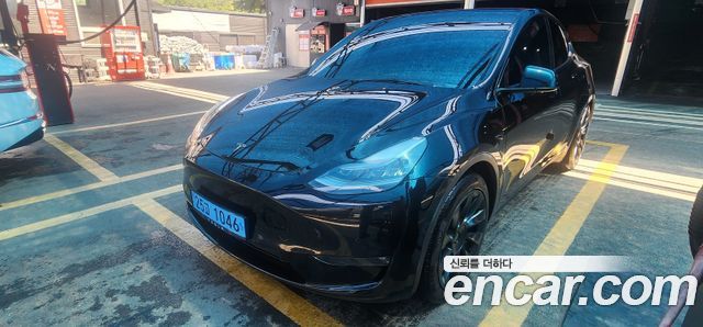 Tesla Model Y 2021