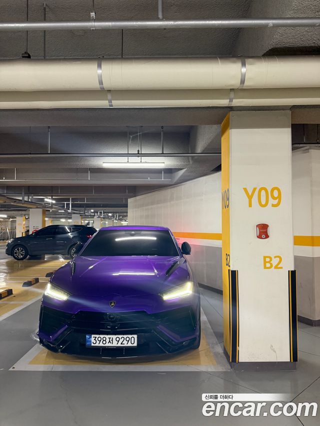 Lamborghini Urus 2023