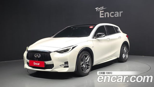 Infiniti Q30 2017