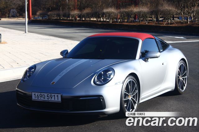 Porsche 911 2024
