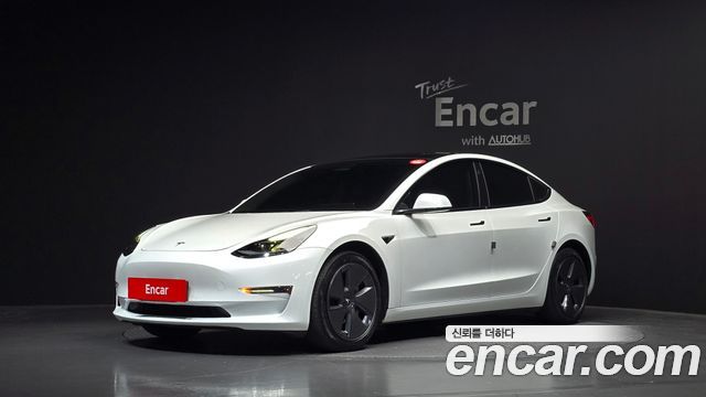 Tesla Model 3 2022