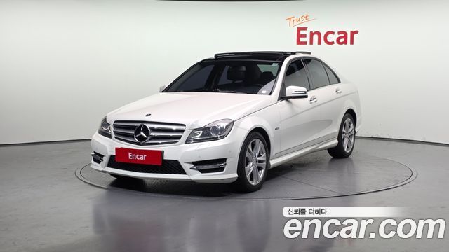 Mercedes-Benz C-Class 2011