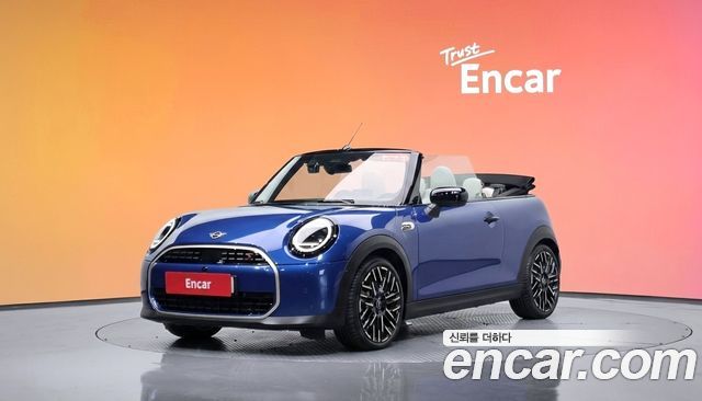 MINI Cooper Convertible 2025