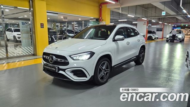 Mercedes-Benz GLA-Class 2025