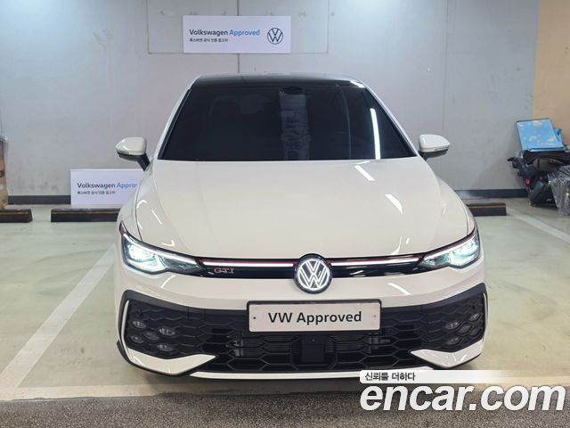 Volkswagen Golf 2025