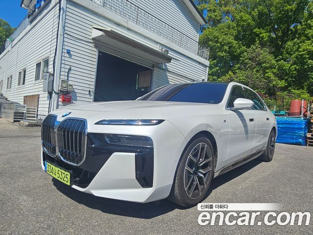 BMW 7-Series 2025