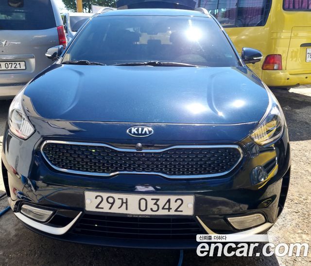 Kia Niro 2016