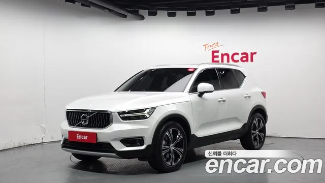 Volvo XC40 2021