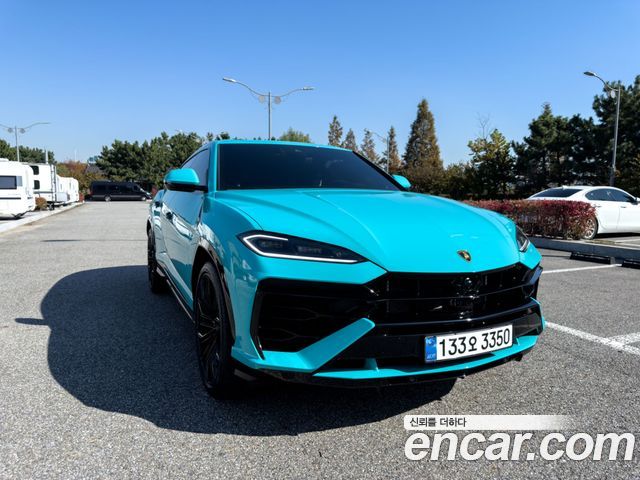 Lamborghini Urus 2025