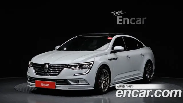 Renault SM6 2016
