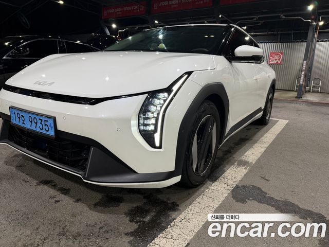 Kia EV4 2025