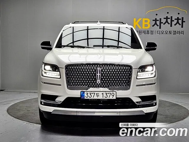 Lincoln Navigator 2021