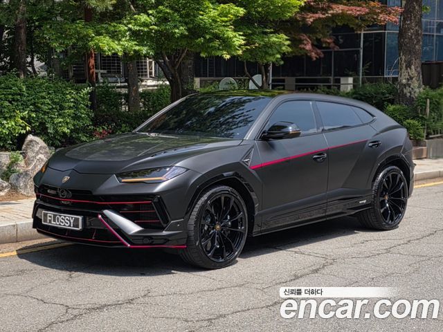 Lamborghini Urus 2023