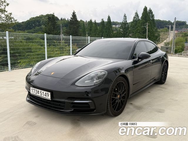 Porsche Panamera 2020