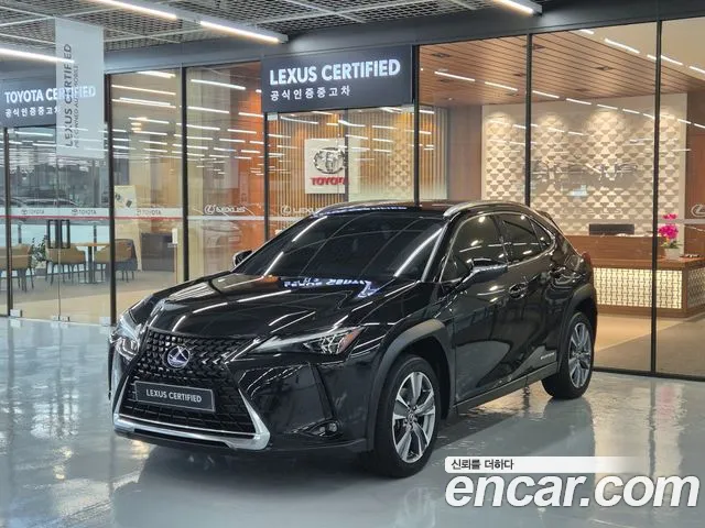 Lexus UX 2022
