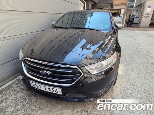 Ford Taurus 2013
