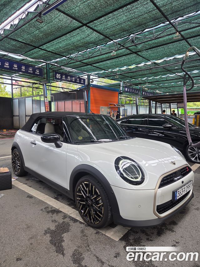MINI Cooper Convertible 2025
