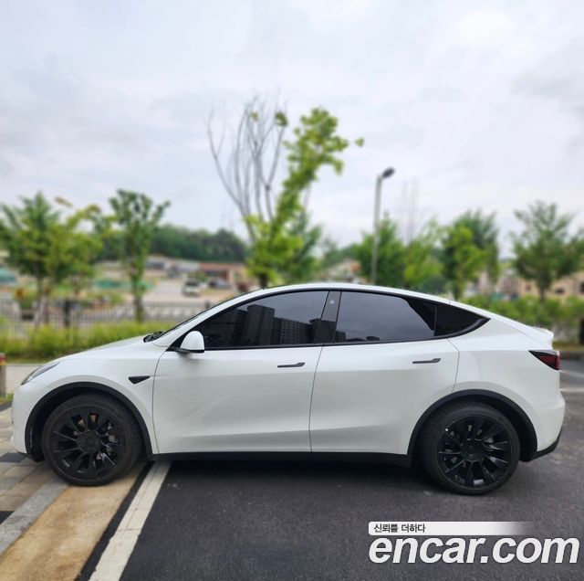 Tesla Model Y 2022