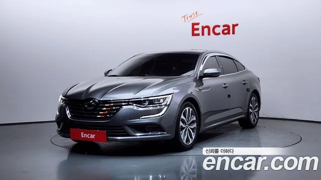 Renault SM6 2016