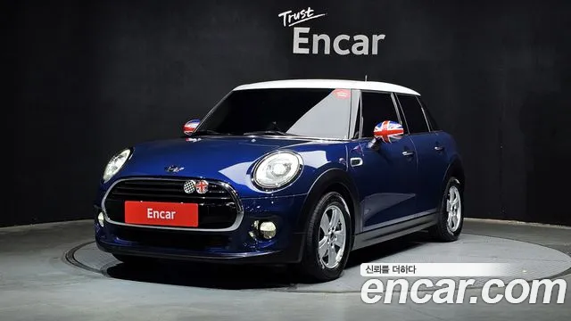 MINI Cooper 2018