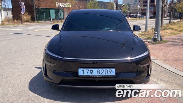 Tesla Model Y 2026