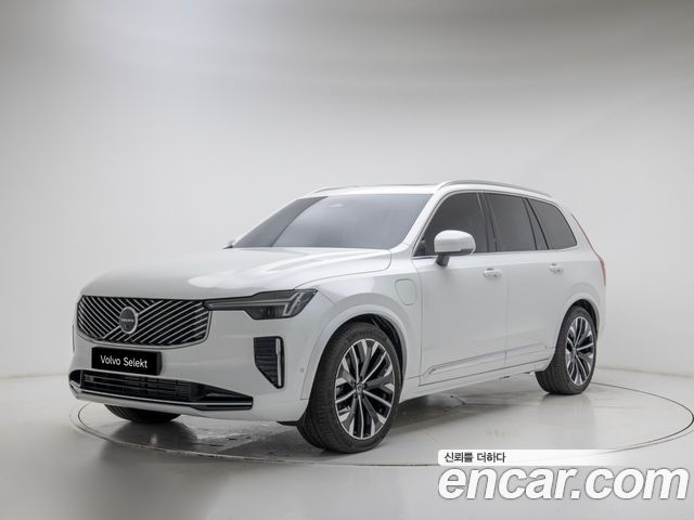 Volvo XC90 2025