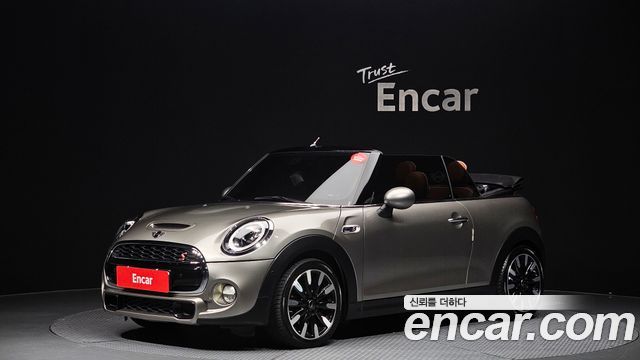 MINI Cooper Convertible 2019
