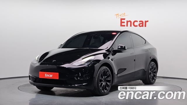 Tesla Model Y 2024
