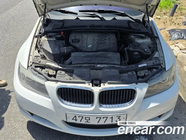 BMW 3-Series 2011