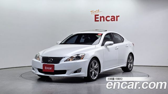 Lexus IS 2010