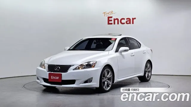 Lexus IS 2010