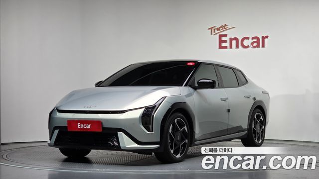 Kia EV4 2025