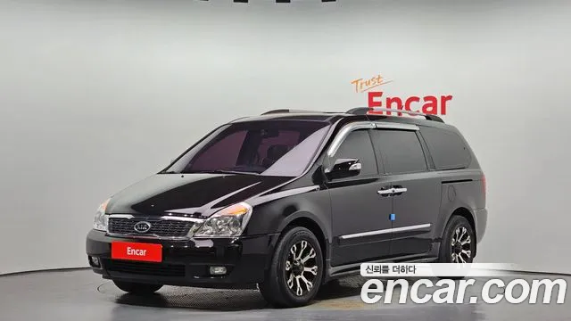 Kia Canival 2011